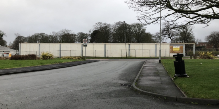 New car-wash and launderette for ex-Aldi site